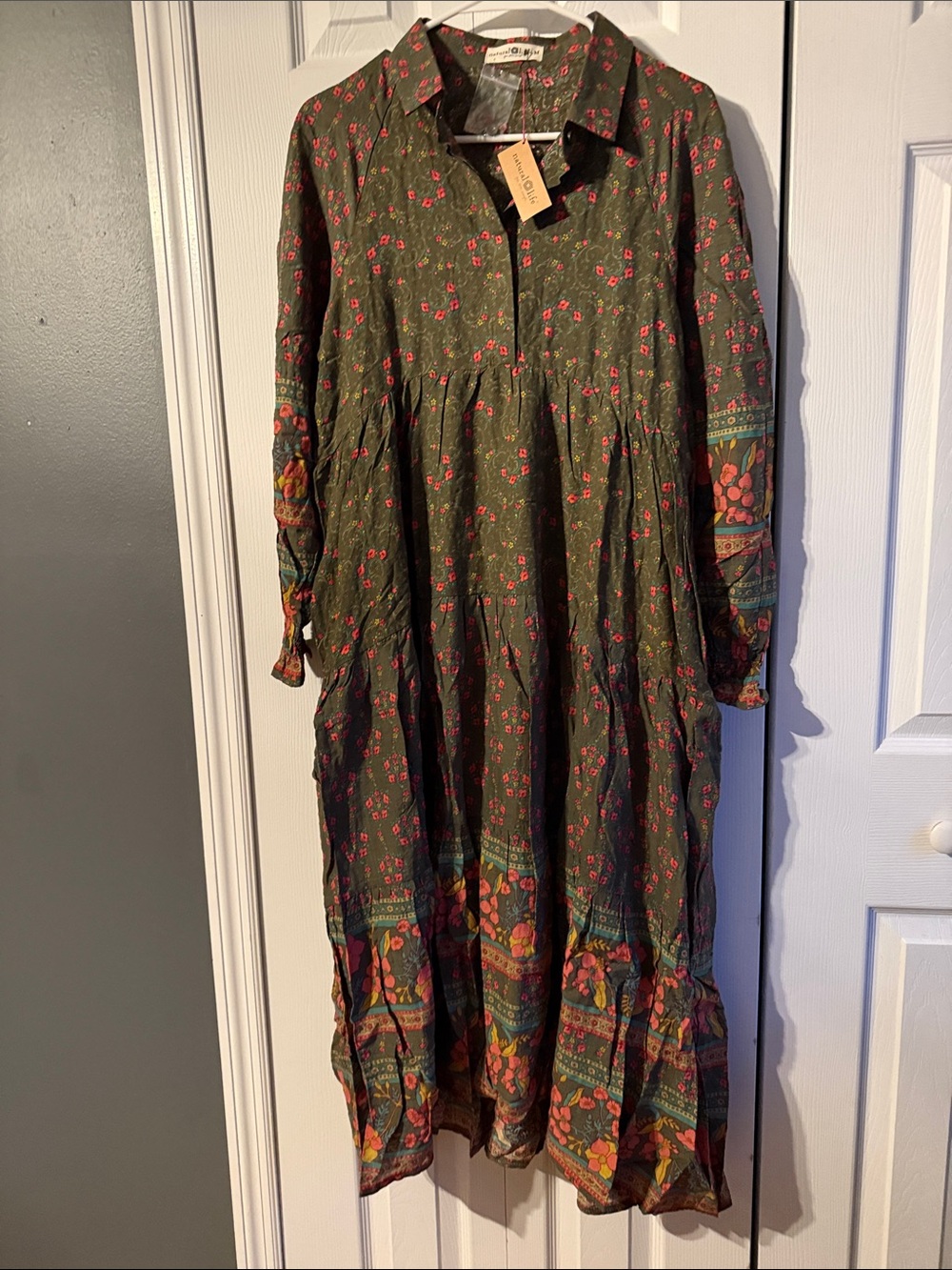 NWT Natural Life Rebecca long sleeve midi dress Filigree Border Olive Medium New - Picture 5 of 5